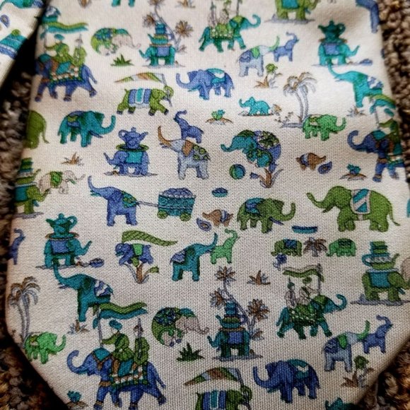 Ah-mazing FERRAGAMO Bohemian Adventure INDIAN MAHARAJA Necktie Tie